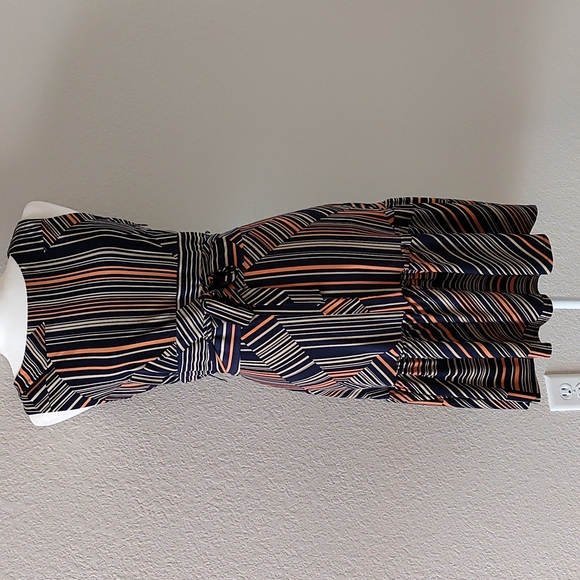 NorthStyle Dresses & Skirts - Northstyle, Wrinkle free Midi dress, Sz 8